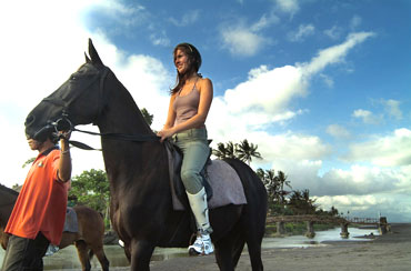 Bali Horse Riding and Tanah Lot Tour