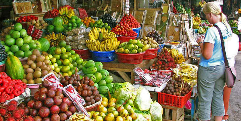 Candikuning Fruit Market